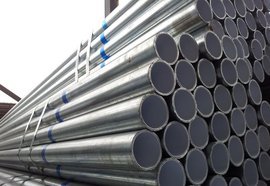 鋼塑鋼管與無縫鋼管的特性與應用對比